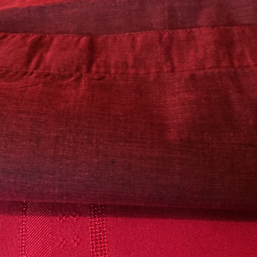 Tablewear By Marsha Blanke NWOT Table Runner Burgundy Color Made in India